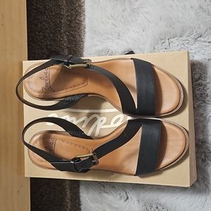 BNIB Zodiac Sandals